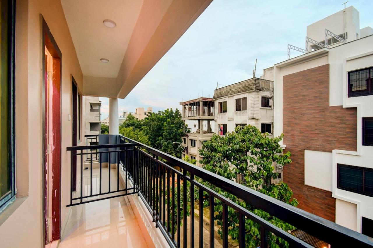 Oyo 92945 The Rs Villa 加尔各答 外观 照片