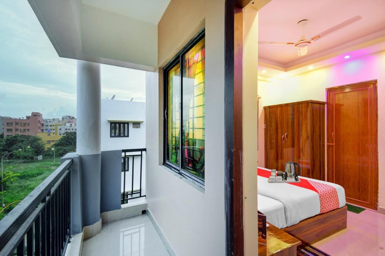Oyo 92945 The Rs Villa 加尔各答 外观 照片